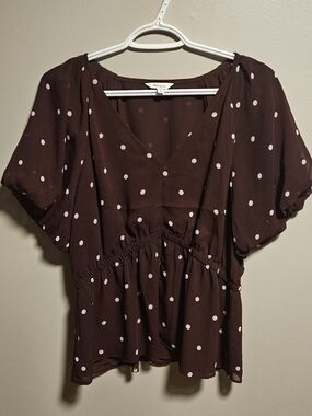 Reitmans Burgundy Polka Dot V-Neck Peplum Blouse